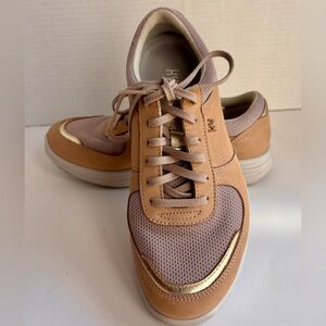 Kybun Vernier Women’s Swiss Air-Cushion Sneakers - Sand/Gold - US 7